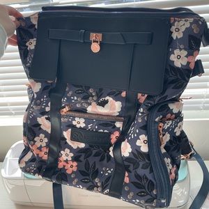EUC Sarah Wells Marie Le Floral pump bag